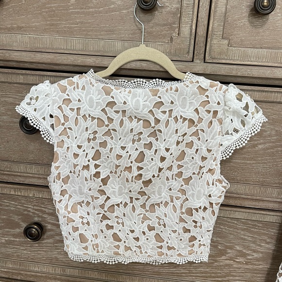 Lulu’s white eyelet lace 2 piece set. Size XS. New with tags. - Picture 5 of 7